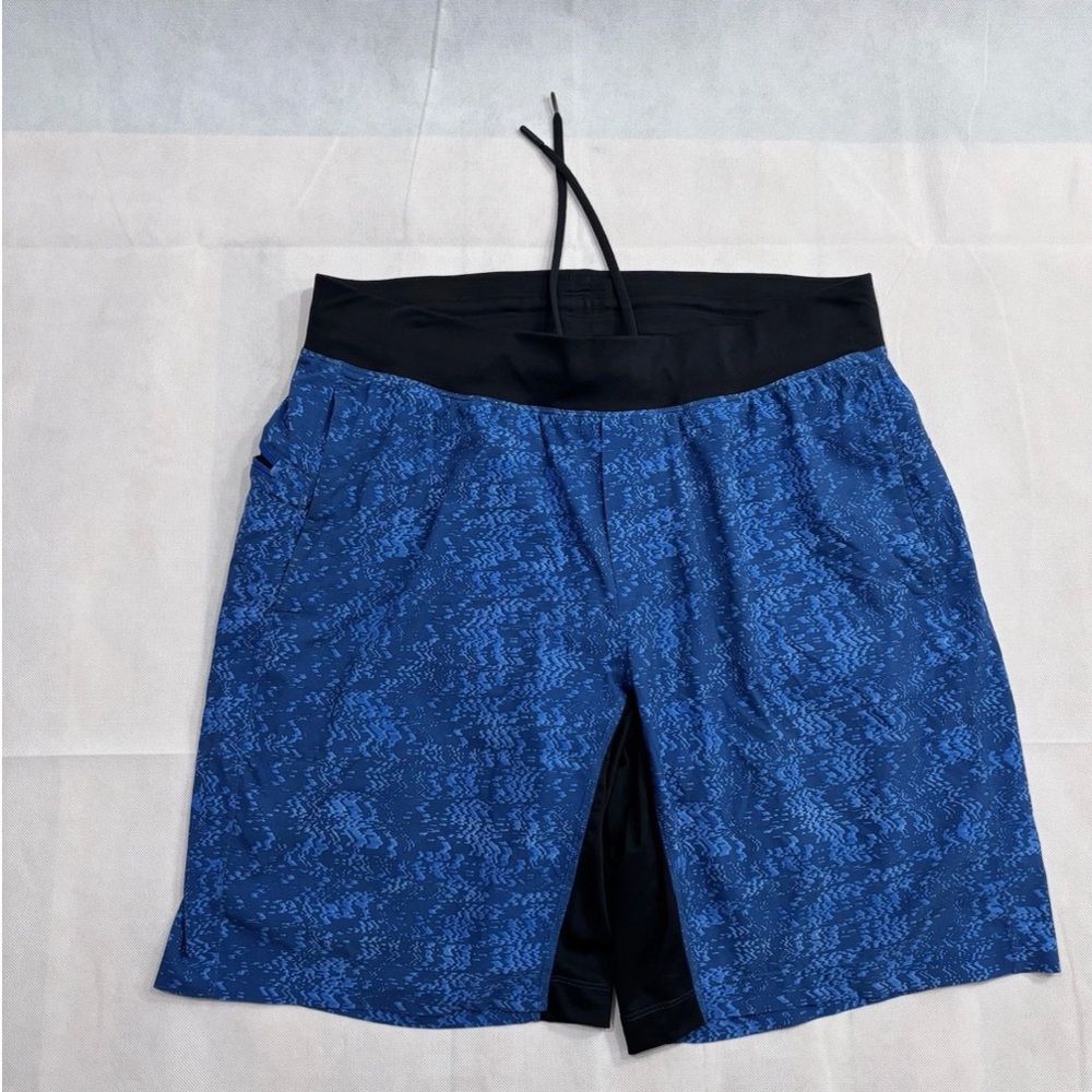 Lululemon Athletic Shorts Men’s Large Blue Lined Drawstring Pockets Training Gym